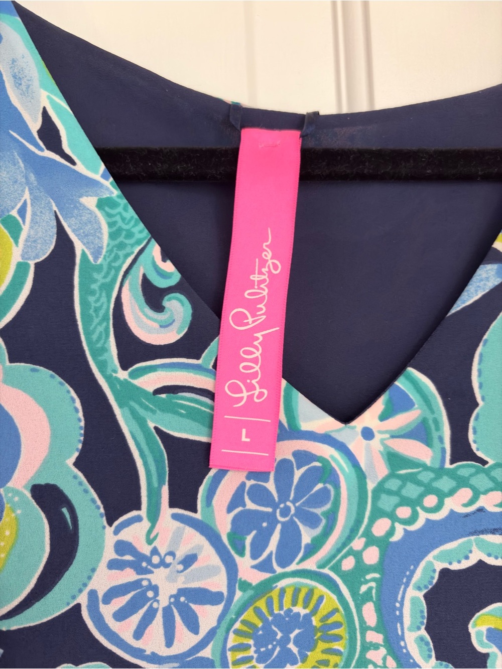 Lilly Pulitzer Navy Multi Paisley V-Neck Blouse - Picture 2 of 2